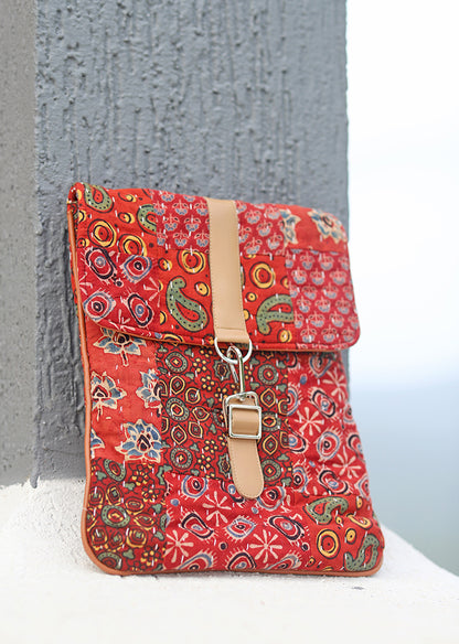 FARAH Laptop Sleeve- 01