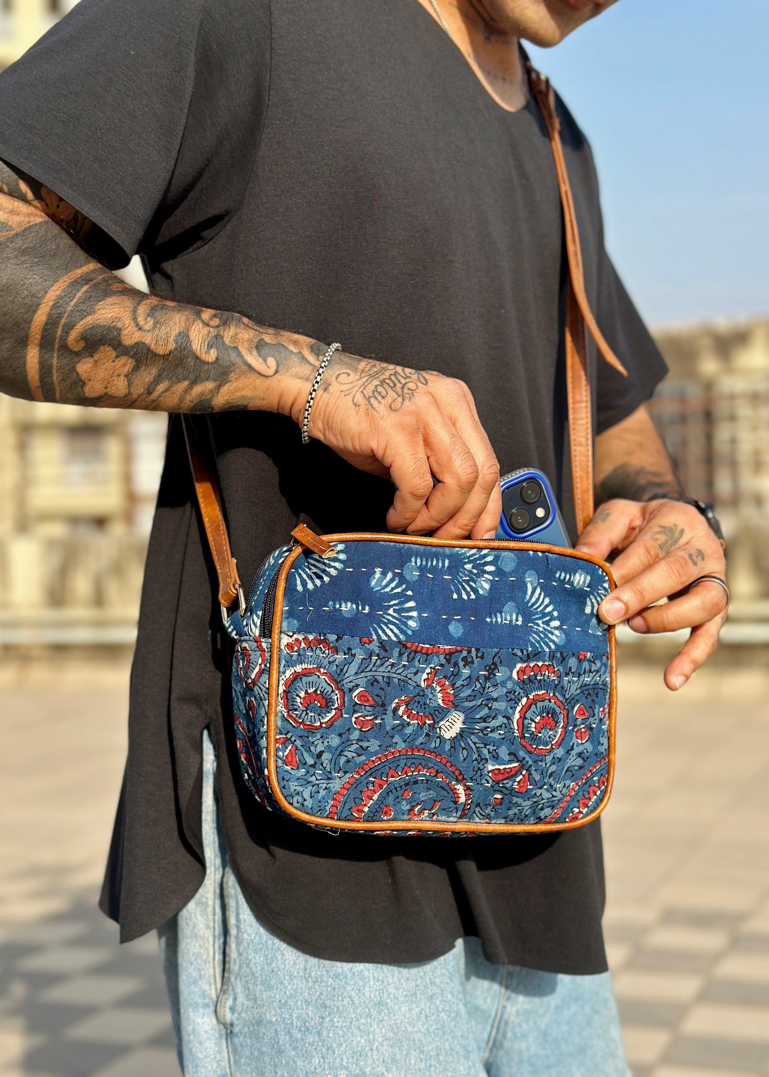 QALA Sling Bag- 03
