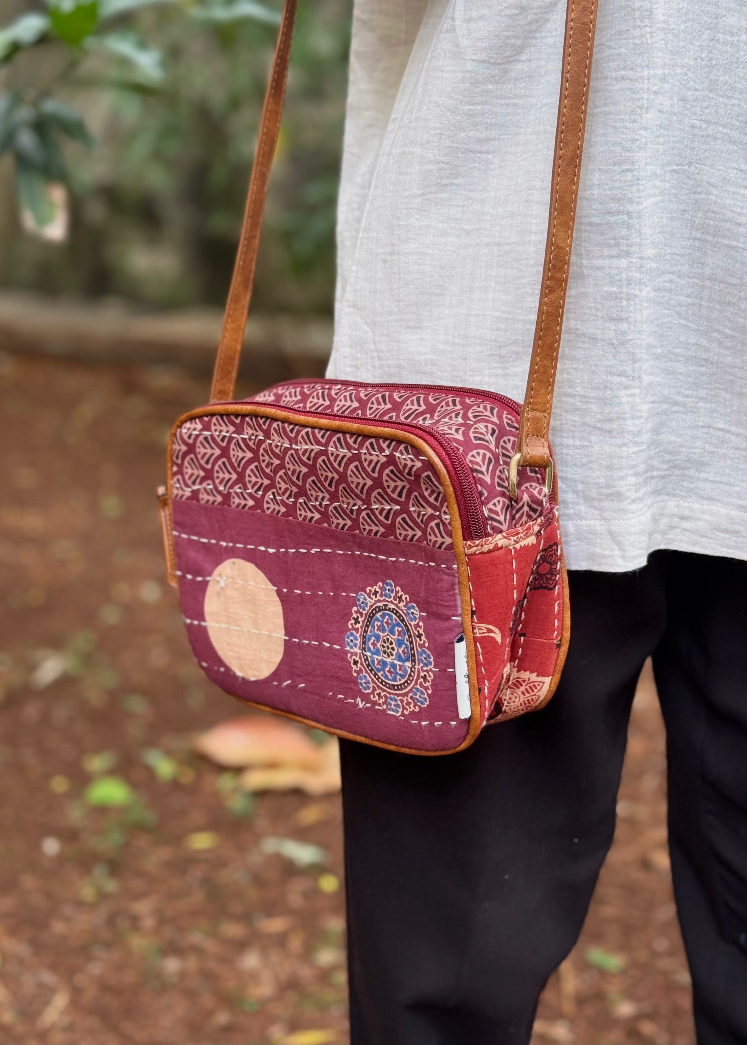 QALA Sling Bag- 01
